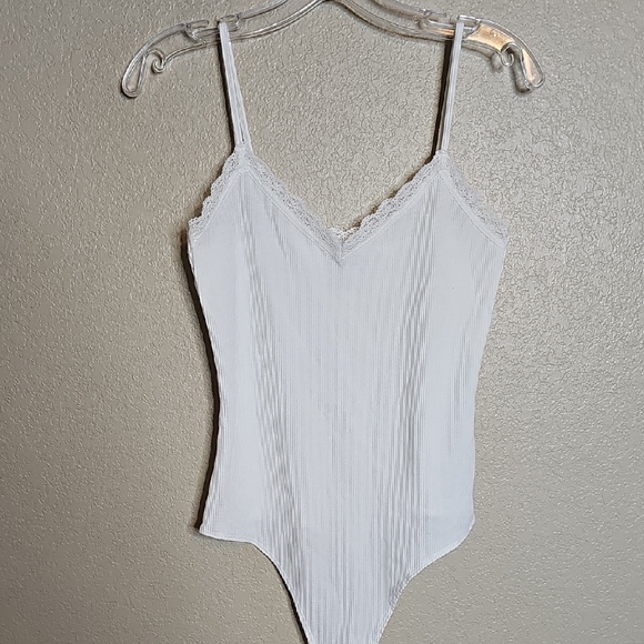 American Eagle Outfitters Tops - NWOT American Eagle Large White Ribbed Cami Lace Trim Bodysuit